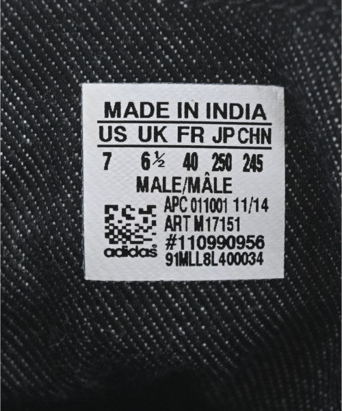 adidas 運動鞋