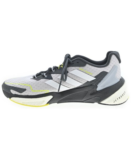 adidas 運動鞋