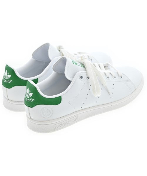 adidas 運動鞋