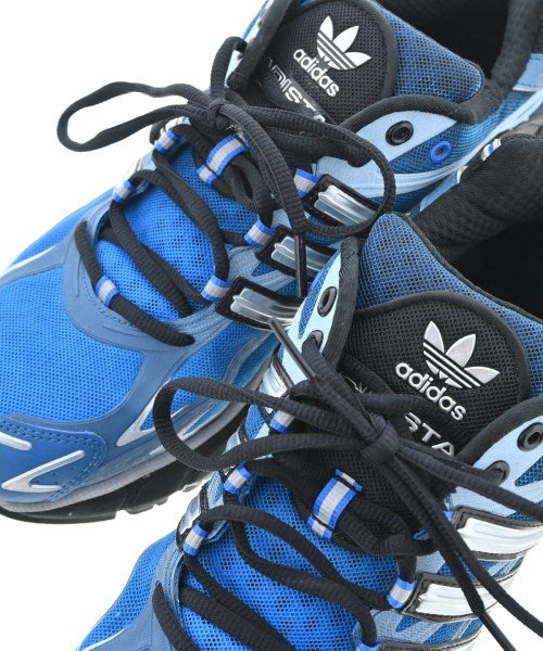 adidas 運動鞋