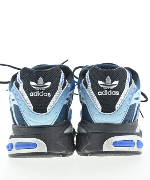 adidas 運動鞋