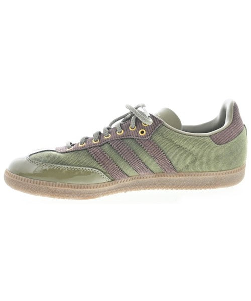 adidas 運動鞋