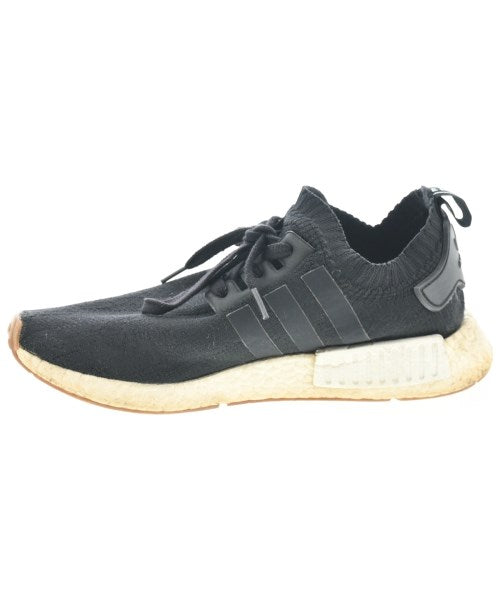 adidas 運動鞋