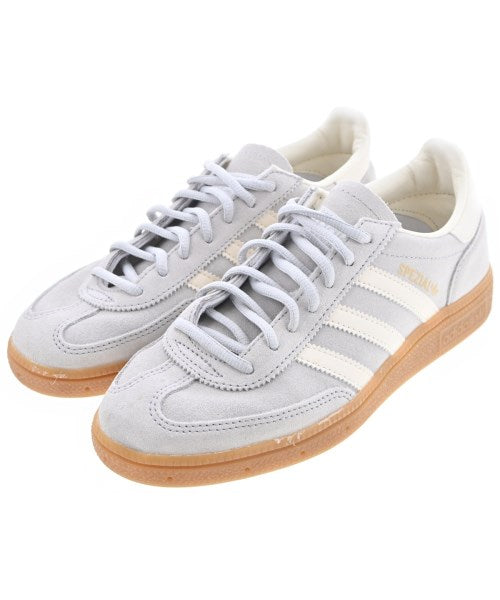 adidas 運動鞋