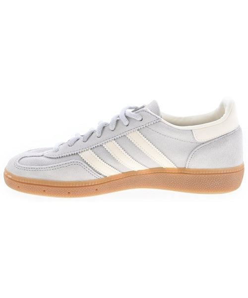 adidas 運動鞋