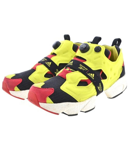 adidas 運動鞋