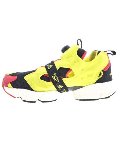 adidas 運動鞋
