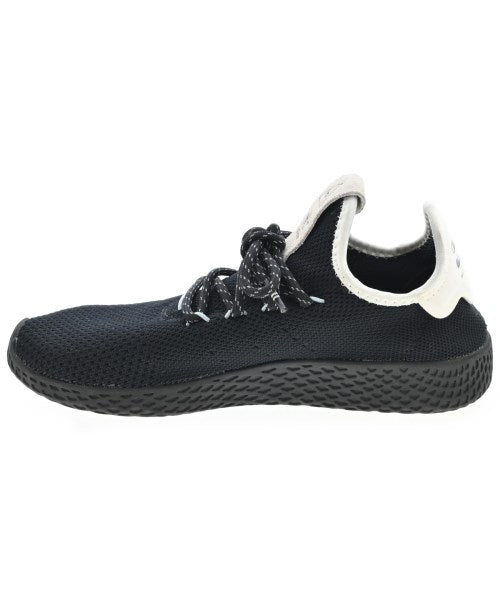 adidas 運動鞋