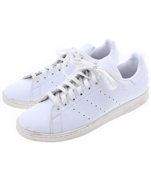 adidas 運動鞋