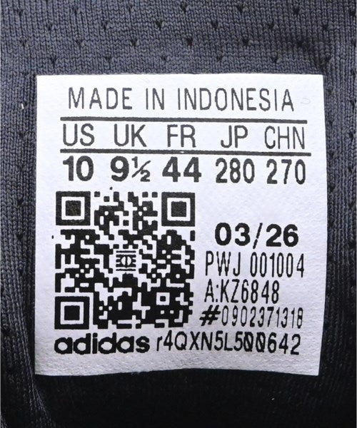 adidas 運動鞋