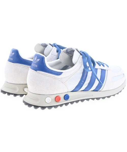 adidas 運動鞋