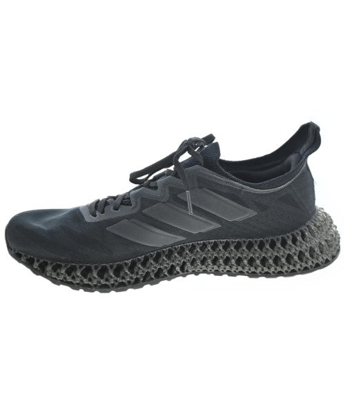 adidas 運動鞋