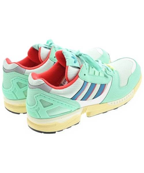 adidas 運動鞋