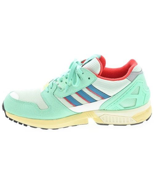 adidas 運動鞋