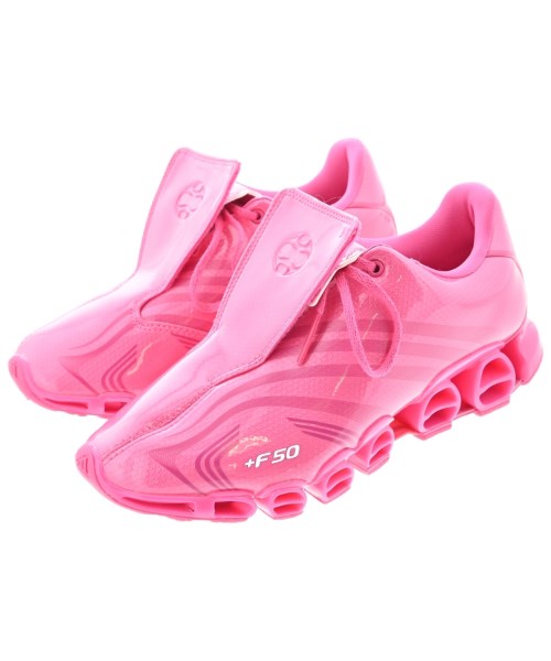 adidas 運動鞋