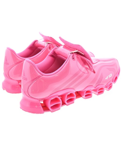 adidas 運動鞋