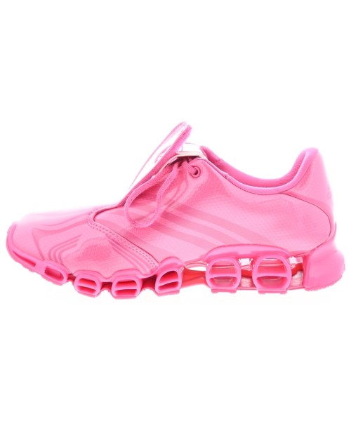 adidas 運動鞋