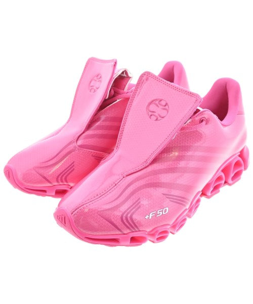 adidas 運動鞋