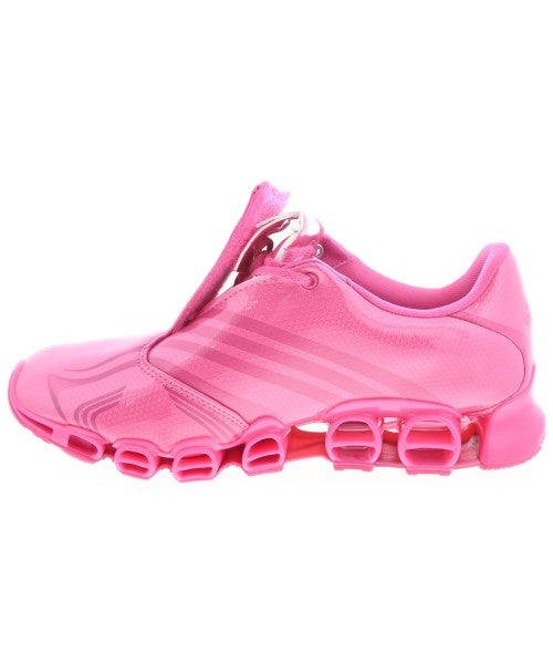 adidas 運動鞋