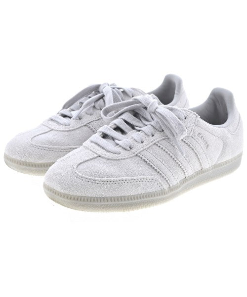 adidas 運動鞋