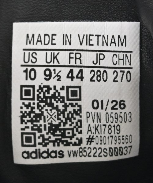 adidas 運動鞋