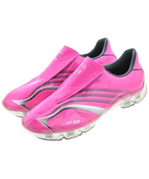adidas 運動鞋