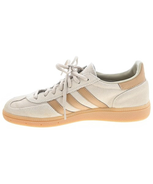 adidas 運動鞋