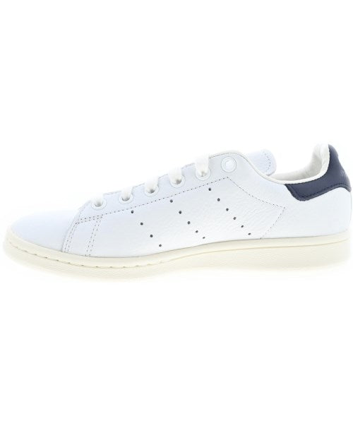 adidas 運動鞋