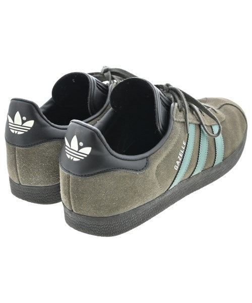 adidas 運動鞋