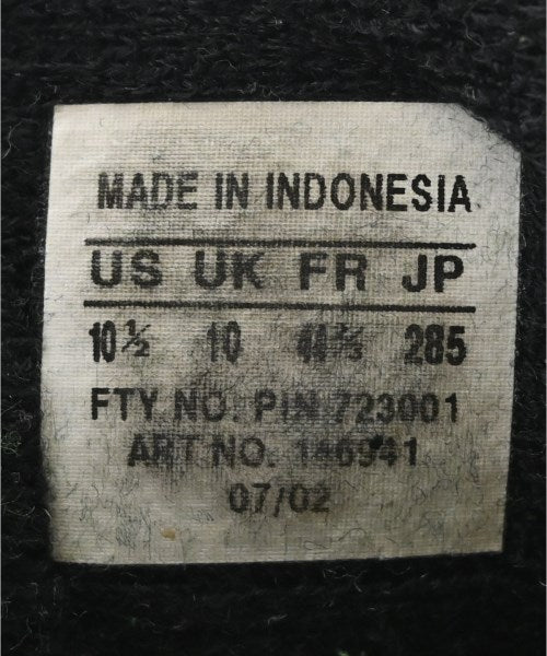 adidas 運動鞋