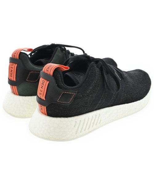 adidas 運動鞋