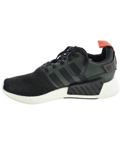 adidas 運動鞋