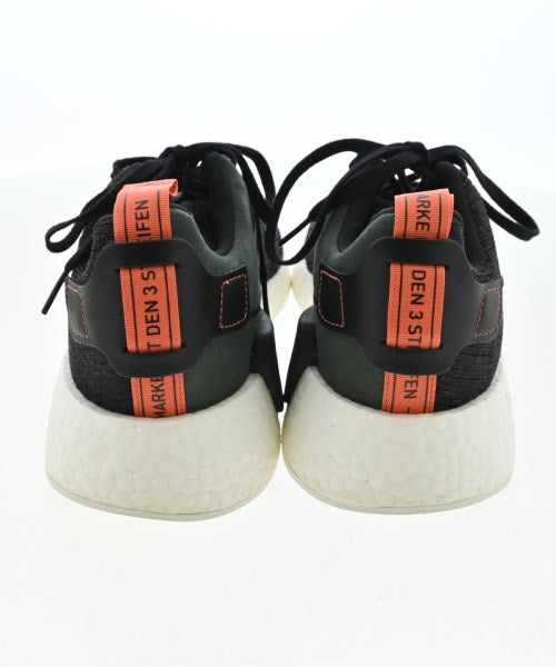 adidas 運動鞋