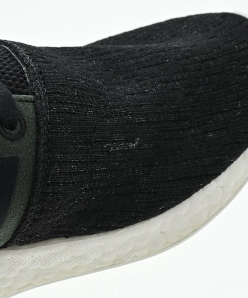 adidas 運動鞋