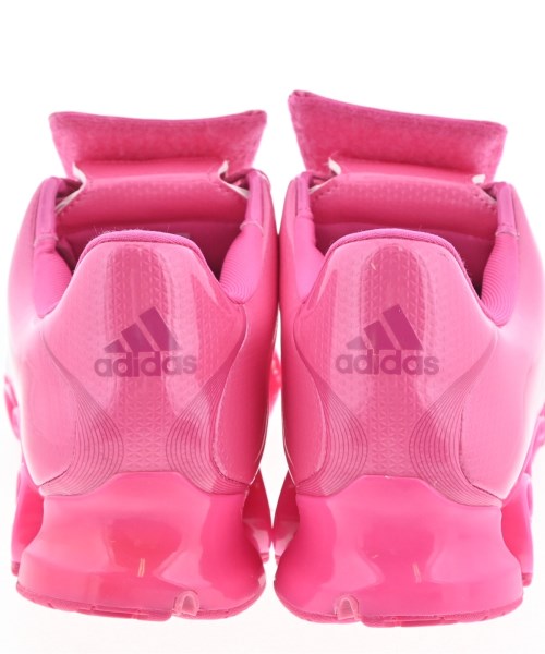 adidas 運動鞋