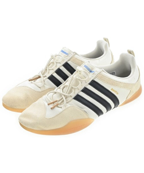 adidas 運動鞋
