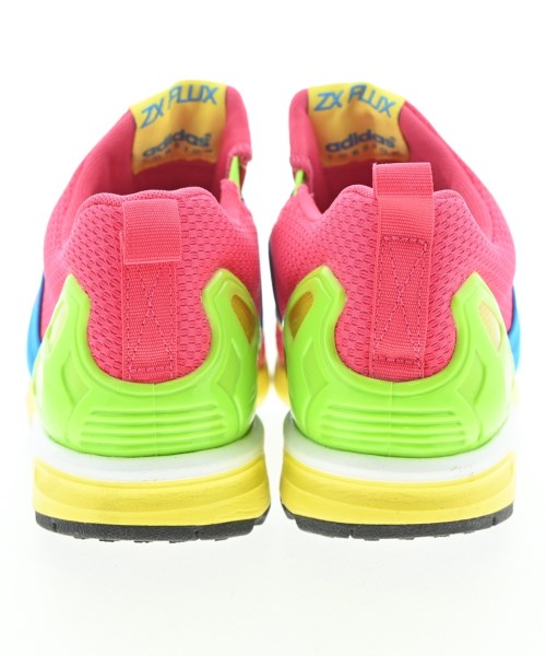 adidas 運動鞋