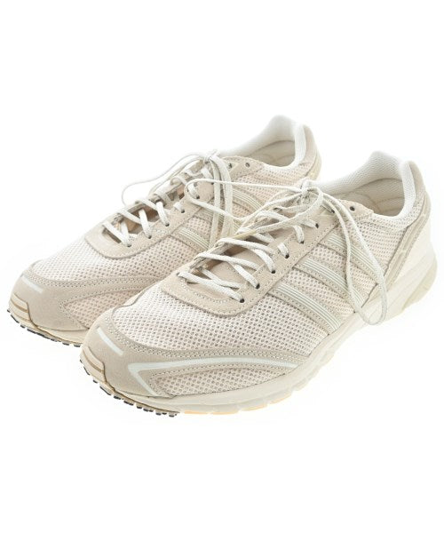 adidas 運動鞋