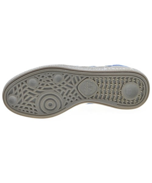 adidas 運動鞋