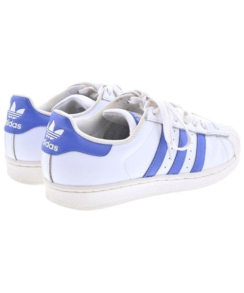adidas 運動鞋