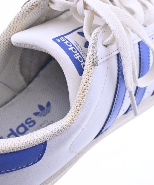 adidas 運動鞋