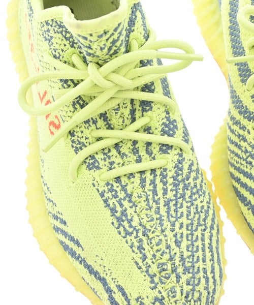 adidas 運動鞋