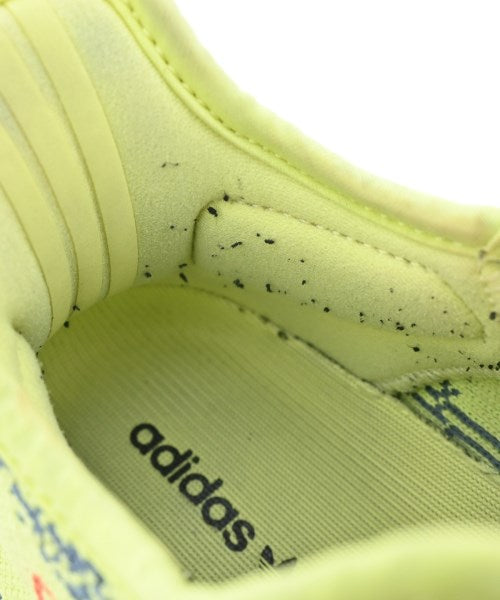adidas 運動鞋