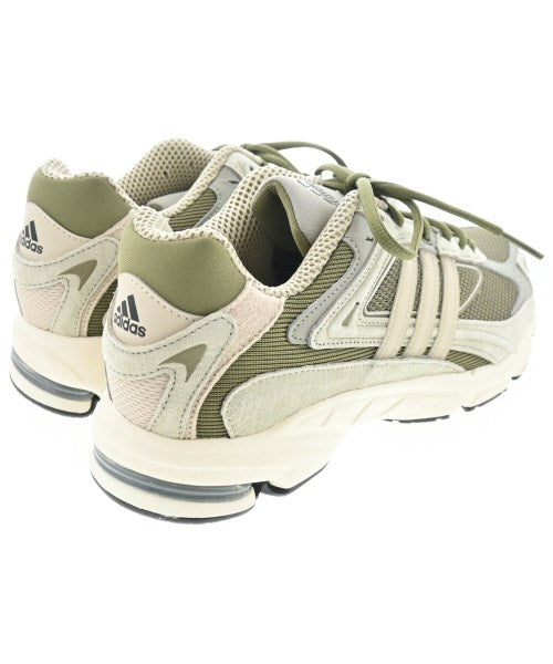adidas 運動鞋
