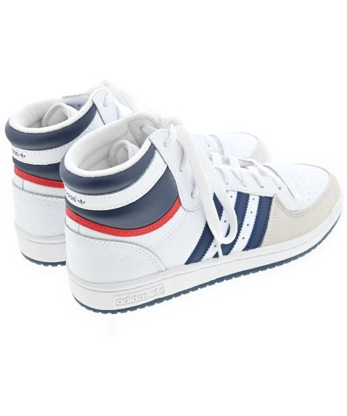 adidas 運動鞋