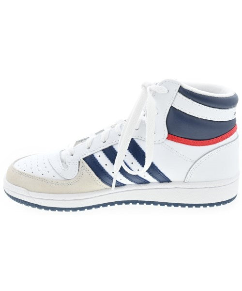 adidas 運動鞋
