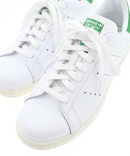 adidas 運動鞋