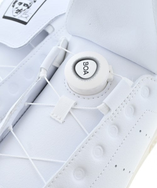 adidas 運動鞋