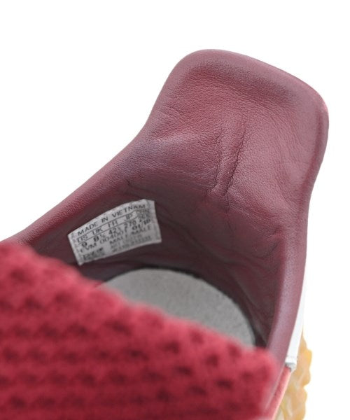adidas 運動鞋
