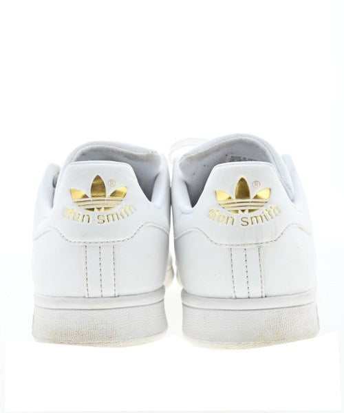 adidas 運動鞋